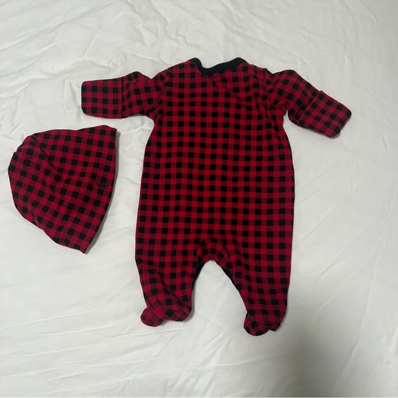 Polo Ralph Lauren Red and Black Checkered Newborn Onesie + Hat - Picture 2 of 5